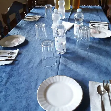 A Casa Di Enza بيت ضيافة مونتيبيان