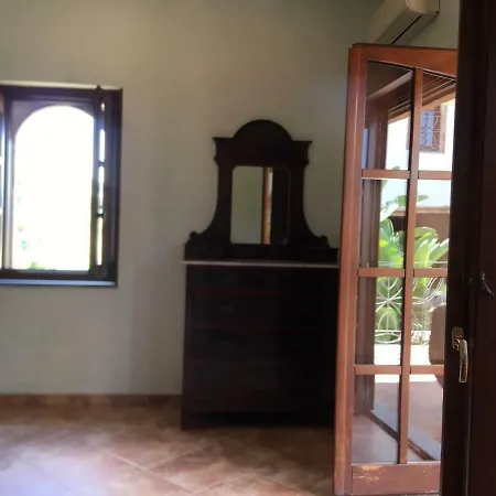A Casa Di Enza بيت ضيافة