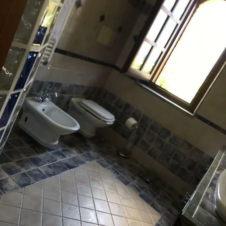 A Casa Di Enza بيت ضيافة مونتيبيان