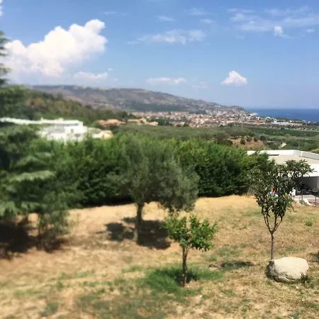 A Casa Di Enza בית הארחה *