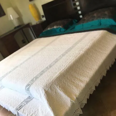 A Casa Di Enza בית הארחה *